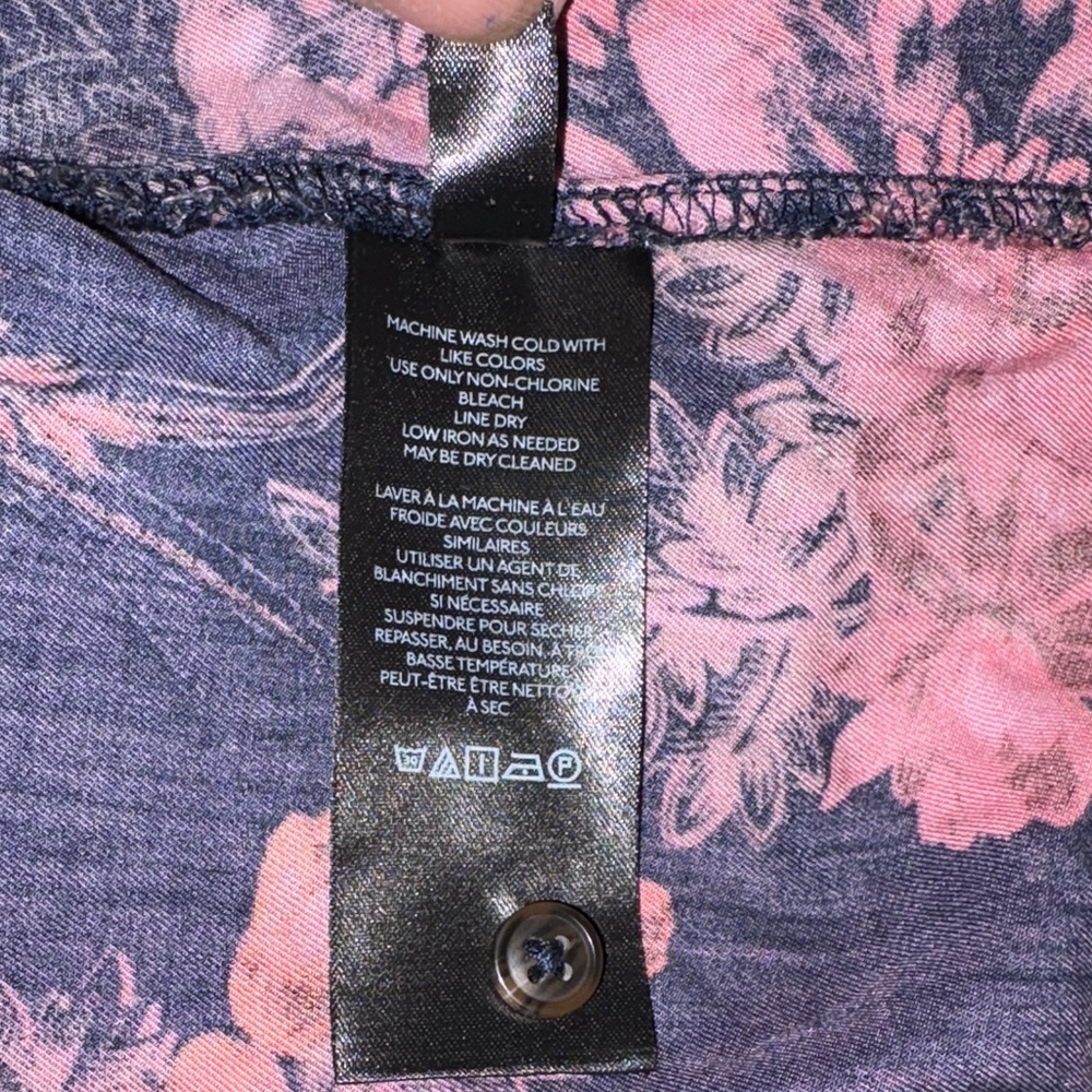 Anthropologie Pilcro Evika Navy Floral Print Oversized Button Down Shirt - XS - Picture 14 of 15
